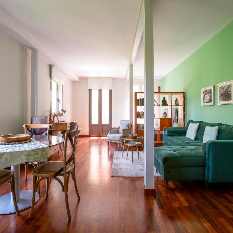 The Luxury Open Space MACBA loft - One-Bedroom Loft Apartment with Balcony - 1