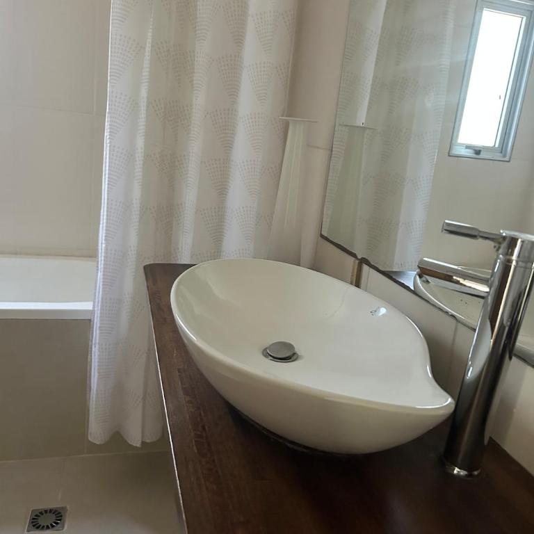 Rent a nice house in a quiet area of El Tesoro - Two-Bedroom House - 23