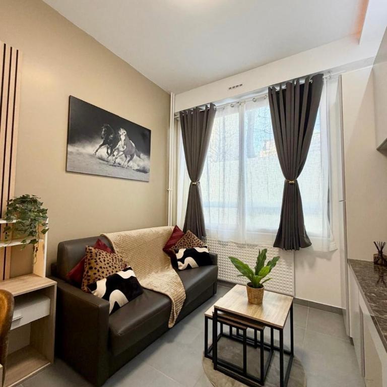 Charming Apartment in Paris Center Metro 6 Glacière & M7 Les Gobelins - Appartement 1 Chambre - 2