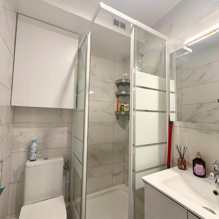 Charming Apartment in Paris Center Metro 6 Glacière & M7 Les Gobelins - Appartement 1 Chambre - 55