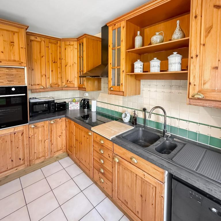 Maison avec jardin et parking privé 8 pers - Maison 4 Chambres - 6