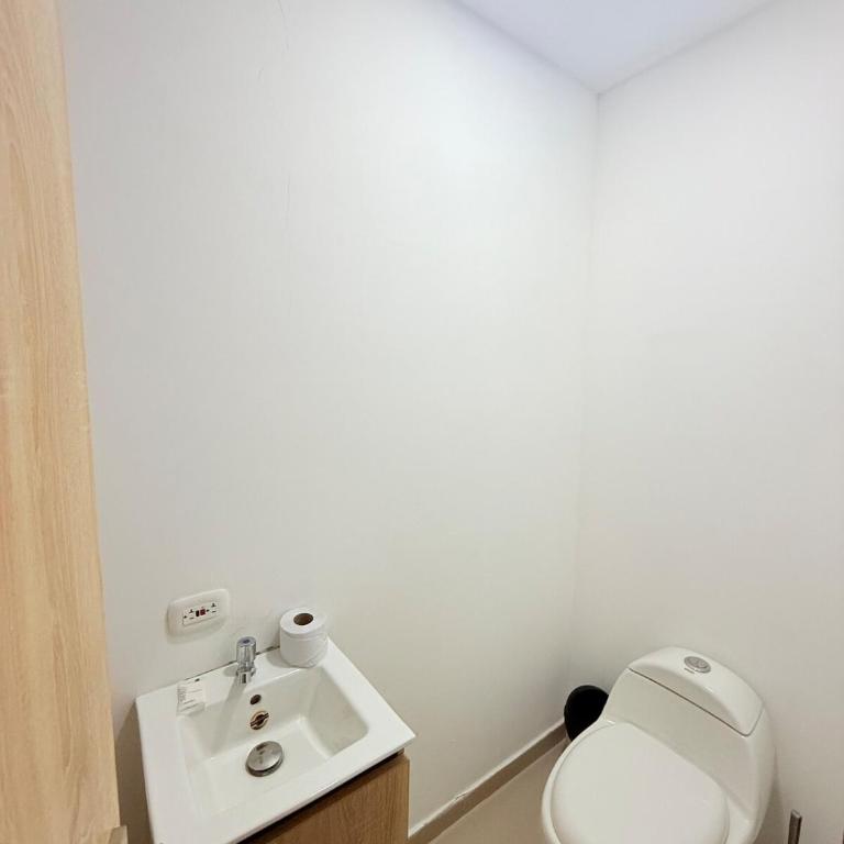 Hermoso apartamento de 4 dormitorios con vista al mar - Apartment - 13