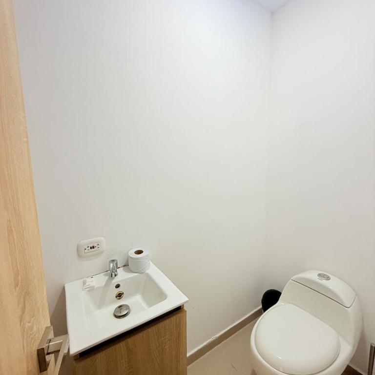 Hermoso apartamento de 4 dormitorios con vista al mar - Apartment - 17
