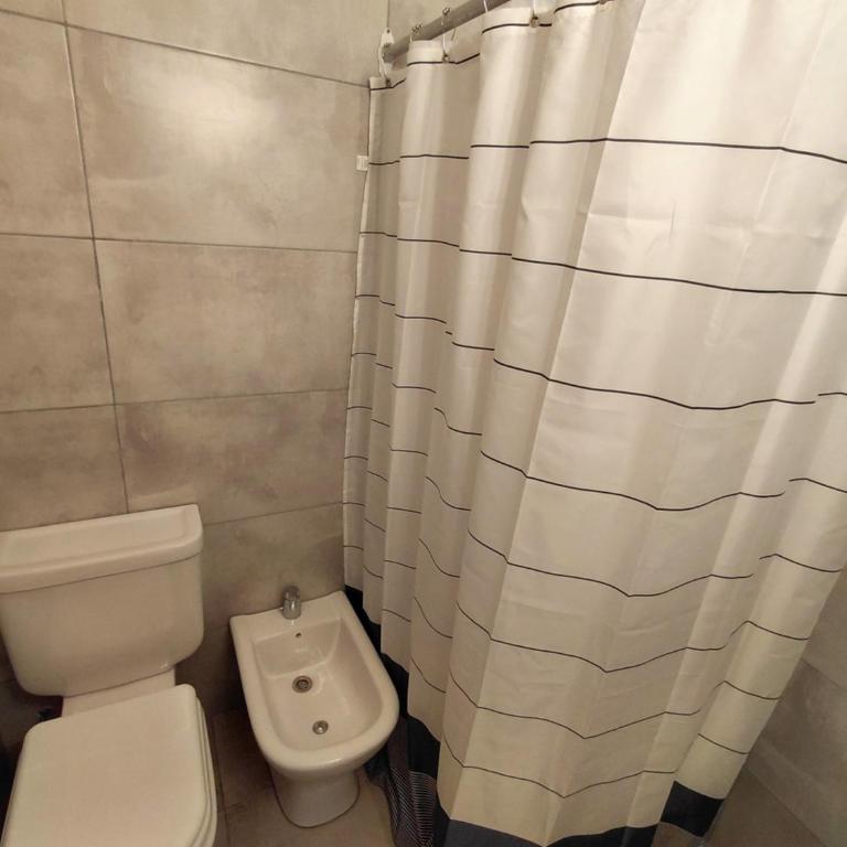 Hermoso y confortable en planta baja a la calle - One-Bedroom Apartment - 12