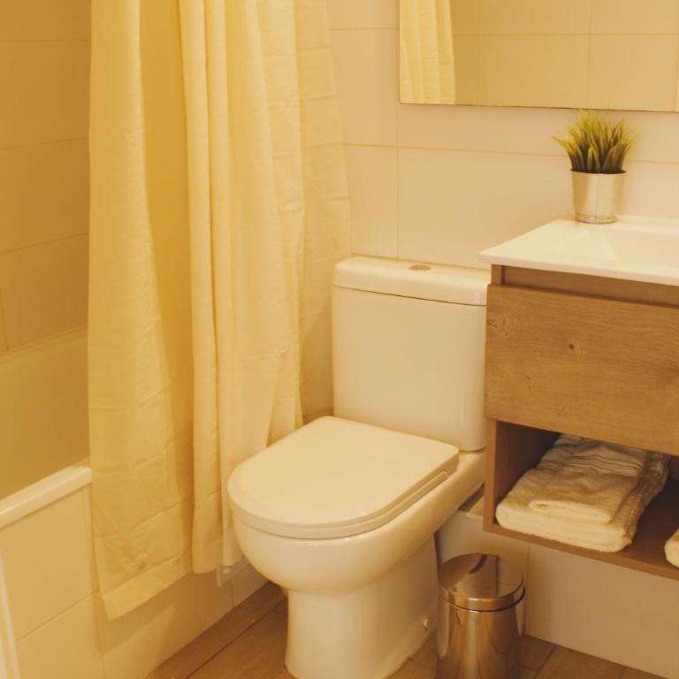 Depto nuevo en Santiago - Two-Bedroom Apartment - 10