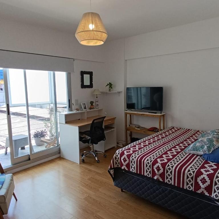 Precioso monoambiente con piscina a pasos de la Bombonera - One-Bedroom Apartment - 1