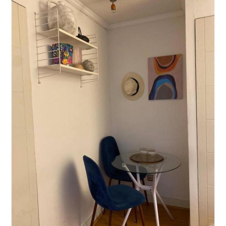 Departamento estudio en Lastarria, piscina con vista al cerro Santa Lucia, cama dos plazas - Studio Apartment with Queen Bed - 5
