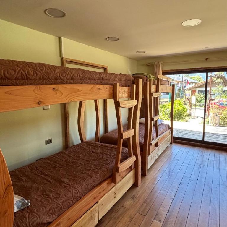 Hostal Celta - Bed in 8-Bed Mixed Dormitory Room - 2