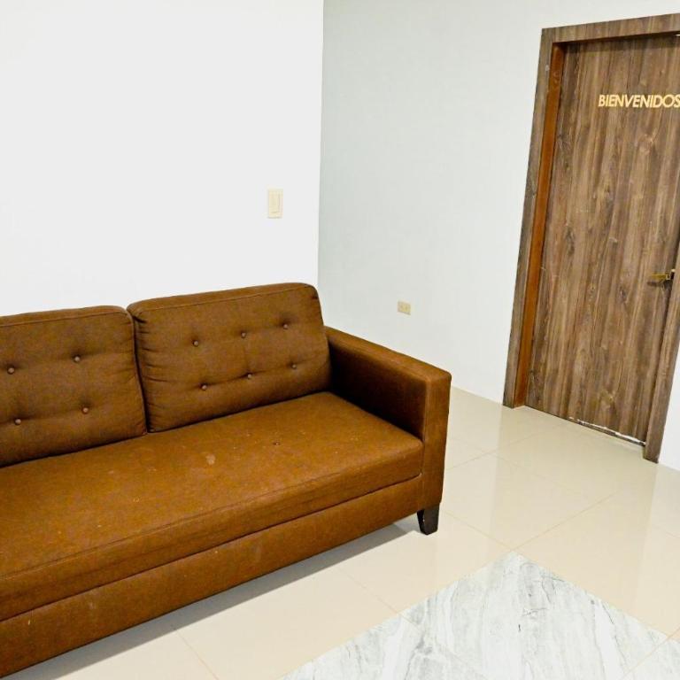 Casa familiar con piscina y zona bbq - Vacation Home - 6