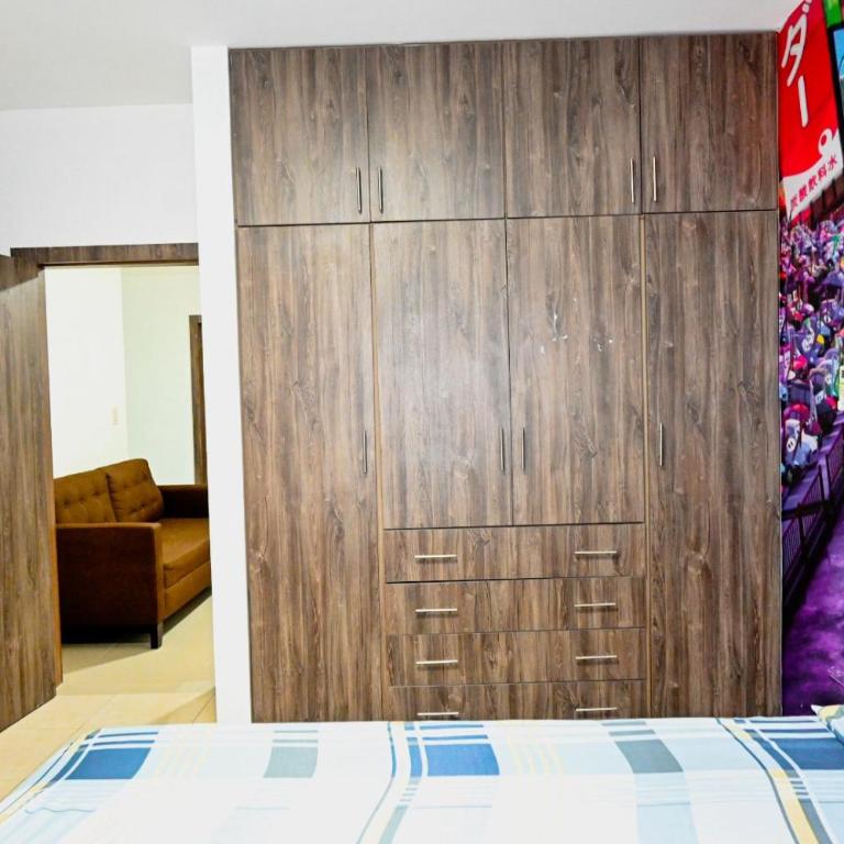 Casa familiar con piscina y zona bbq - Vacation Home - 14