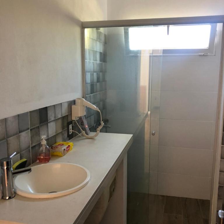 Casa luminosa y funcional a 300 metros del mar - One-Bedroom House - 9
