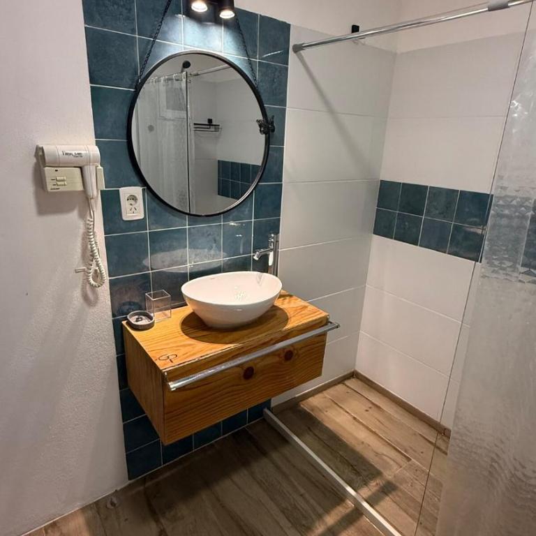 Casa luminosa y funcional a 300 metros del mar - One-Bedroom House - 16