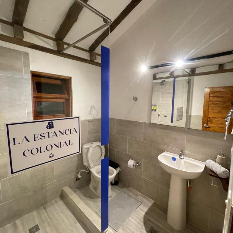 Casa La Estancia Colonial - Standard Double Room with Shared Bathroom - 1