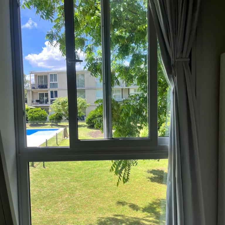 Hermoso y tranquilo monoambiente estudio - One-Bedroom Apartment - 4