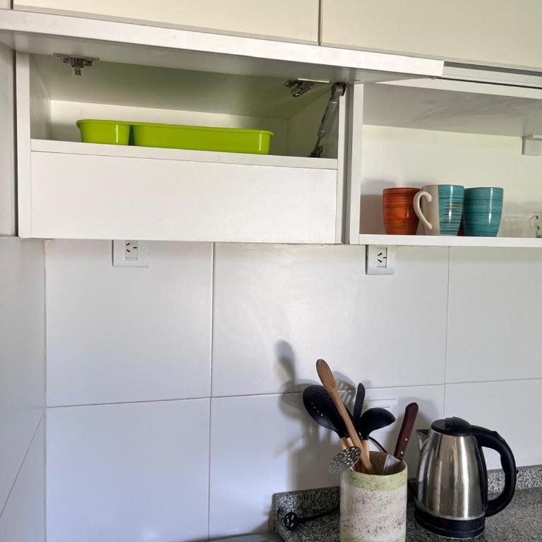 Hermoso y tranquilo monoambiente estudio - One-Bedroom Apartment - 5