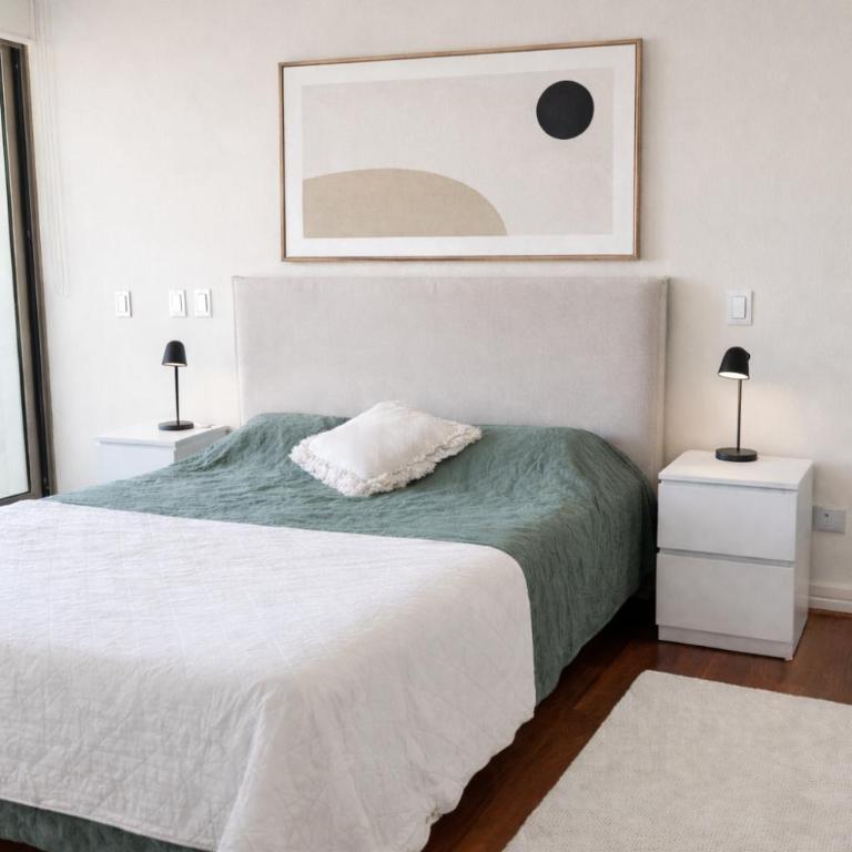 Departamento con vista mas piscina y estacionamiento al lado Parque Arauco - Two-Bedroom Apartment - 5