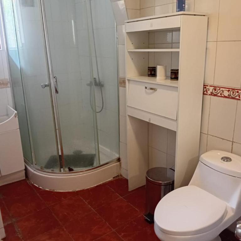 casona amplia y comoda - Four-Bedroom House - 6