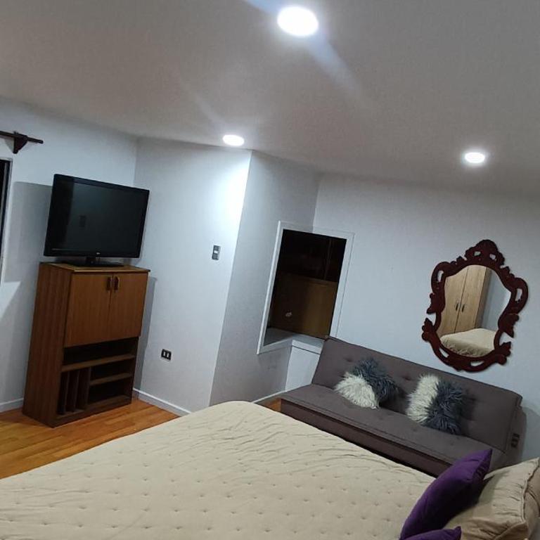 casona amplia y comoda - Four-Bedroom House - 2