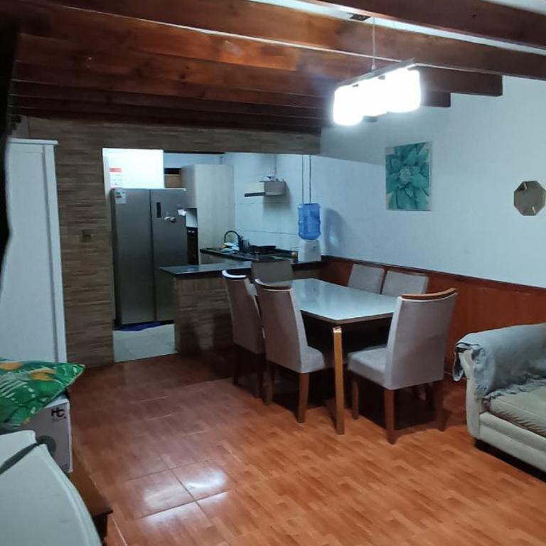 casona amplia y comoda - Four-Bedroom House - 9
