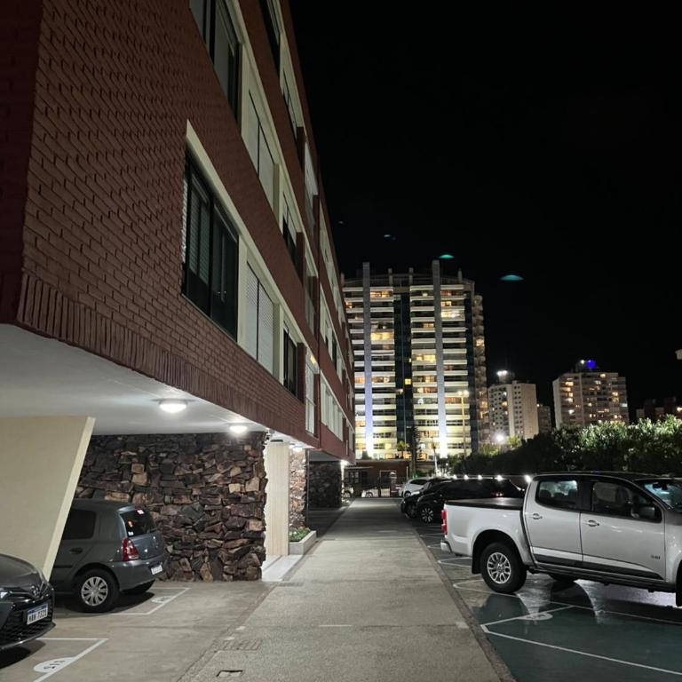 Edificio Carbe Punta del Este - Frente al Mar -parada 2 de la Mansa - Apartamento de 2 dormitorios - 22