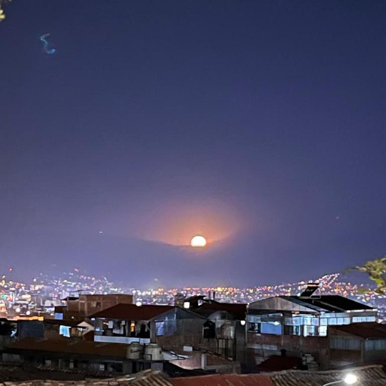 mini departamentos casa salkantay - Family Two-Bedroom Apartment with View - 9