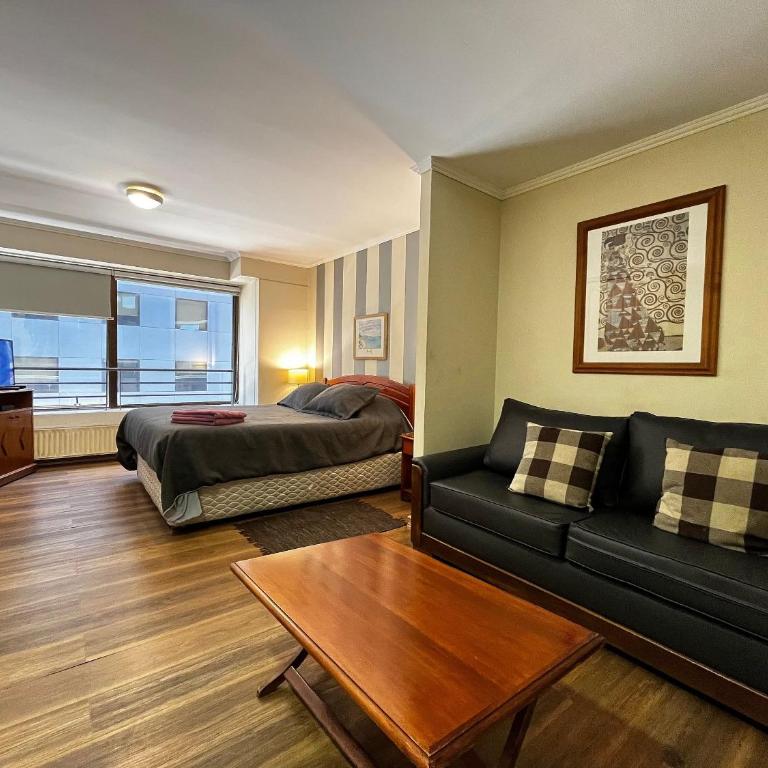 Living Valdivia - Queen Studio - 1