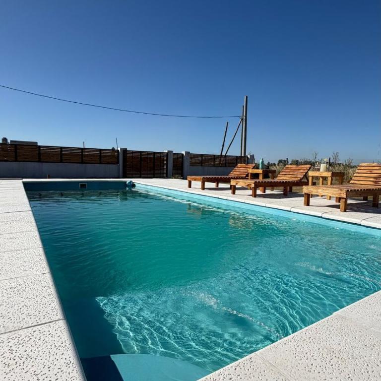 Quincho con Pileta USO DE DÍA para 15 huespedes en Virrey del Pino - Casa con 1 dormitorio - 1