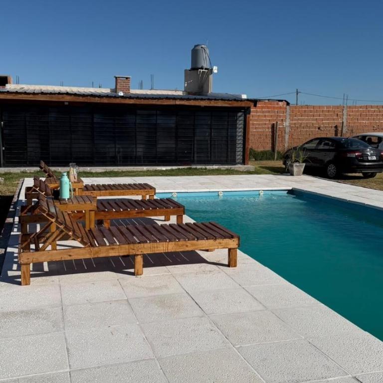 Quincho con Pileta USO DE DÍA para 15 huespedes en Virrey del Pino - Casa con 1 dormitorio - 6