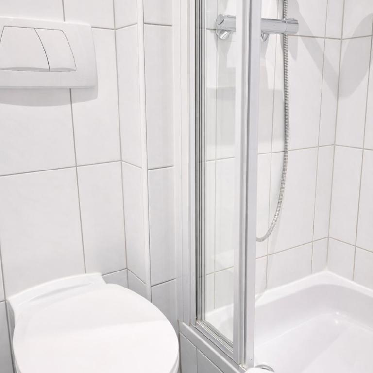 Stadthotel Kramer - Kleines Zweibettzimmer - 4