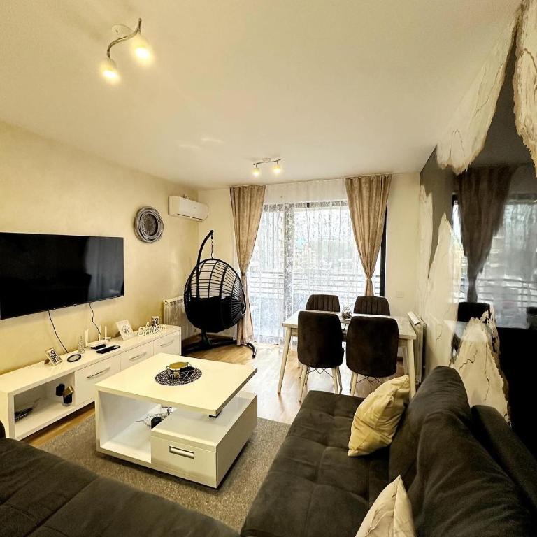 Palace 14 Centar - One-Bedroom Apartment - 2
