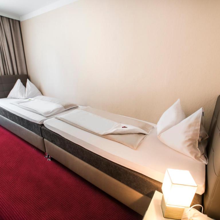 Stadthotel Kramer - Superior Vierbettzimmer - 6