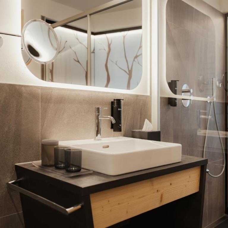 Hotel La Müda - Standard Doppel- oder Zweibettzimmer - 1