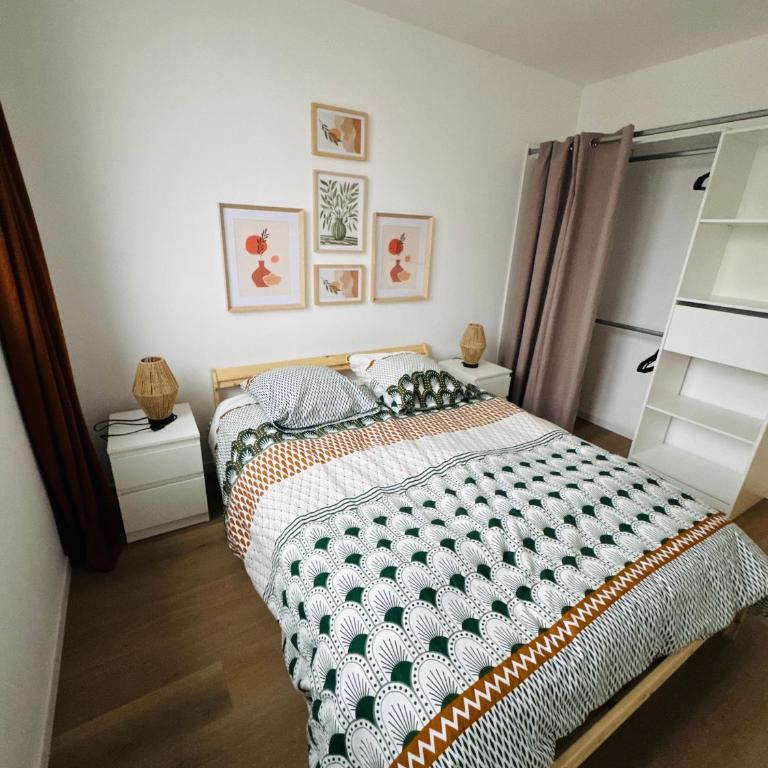 Appartement lumineux et calme Plage et commerces - Two-Bedroom Apartment - 14
