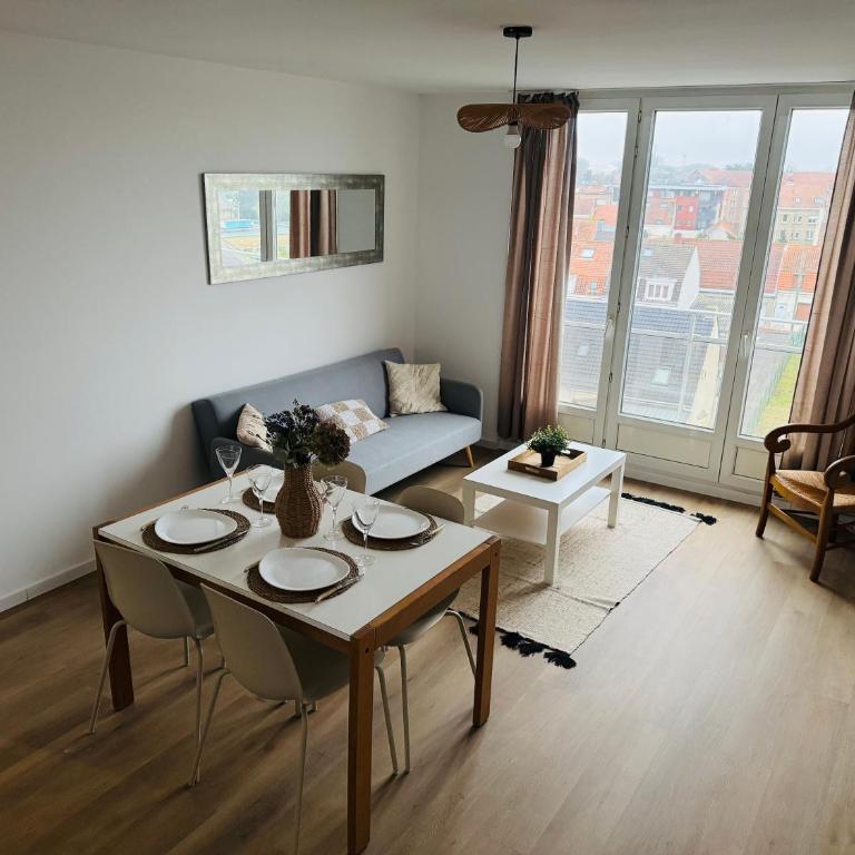 Appartement lumineux et calme Plage et commerces - Two-Bedroom Apartment - 4
