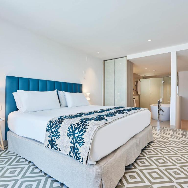 Eurostars Ibiza - Suite Dúplex con vistas al mar - 9