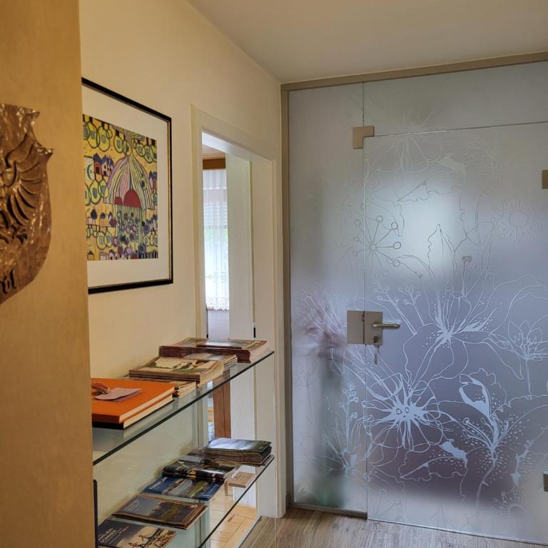 Apartment bei Anna - Two-Bedroom Apartment with Bathroom - 33