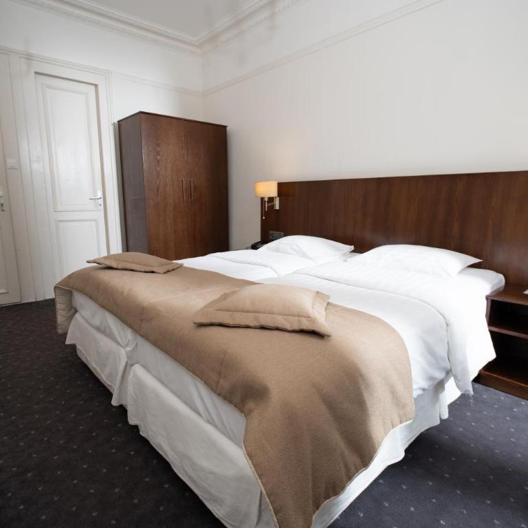Hotel Helvetie Montreux - Renovated Double Room with Balcony - 1