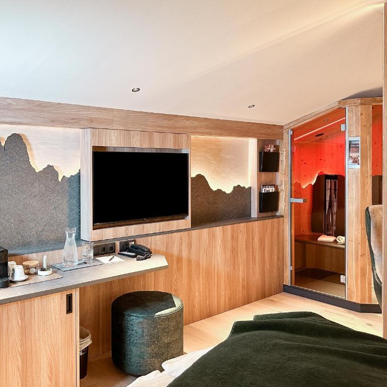 Landhotel Alpenhof Filzmoos - Doppelzimmer mit Balkon - 6