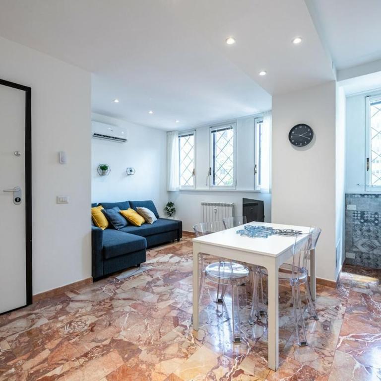Iris Apartment with Jacuzzi - Easy City Access - Appartamento con 1 Camera da Letto - 9