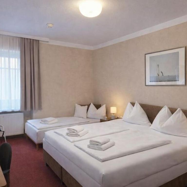 Stadthotel Kramer - Classic Dreibettzimmer - 5