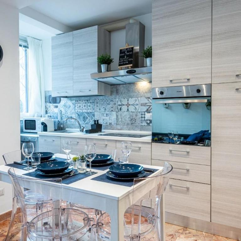 Iris Apartment with Jacuzzi - Easy City Access - Appartamento con 1 Camera da Letto - 27