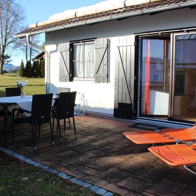 Ferienhaus Nr 74, Kategorie Komfort L m Sauna, behindertenfreundlich, Feriendorf Hochbergle, Allgäu - Ferienhaus - 10