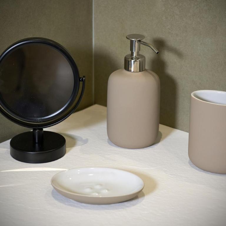 Merlino Urban Suites - Camera Matrimoniale Standard - 4