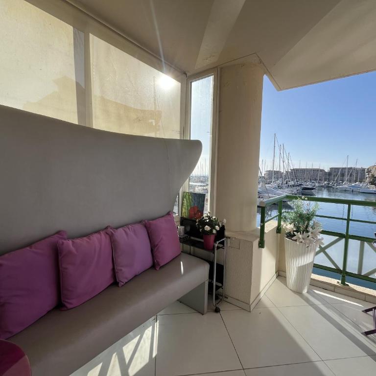 SUR LES QUAIS DE PORT FREJUS, magnifique T2, 4 per - Appartamento con 1 Camera da Letto, Vista Mare e Terrazza - 11