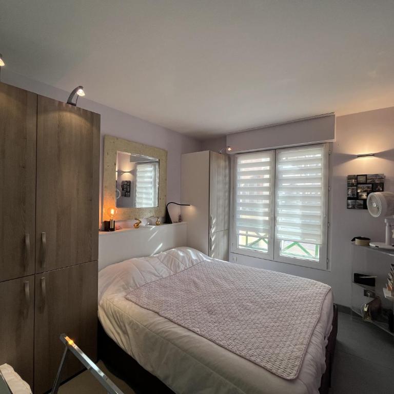 SUR LES QUAIS DE PORT FREJUS, magnifique T2, 4 per - Appartamento con 1 Camera da Letto, Vista Mare e Terrazza - 13