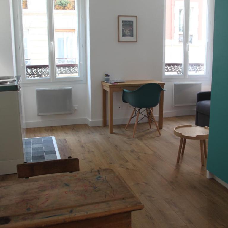 Les Toits de Paris - Double Room - 9
