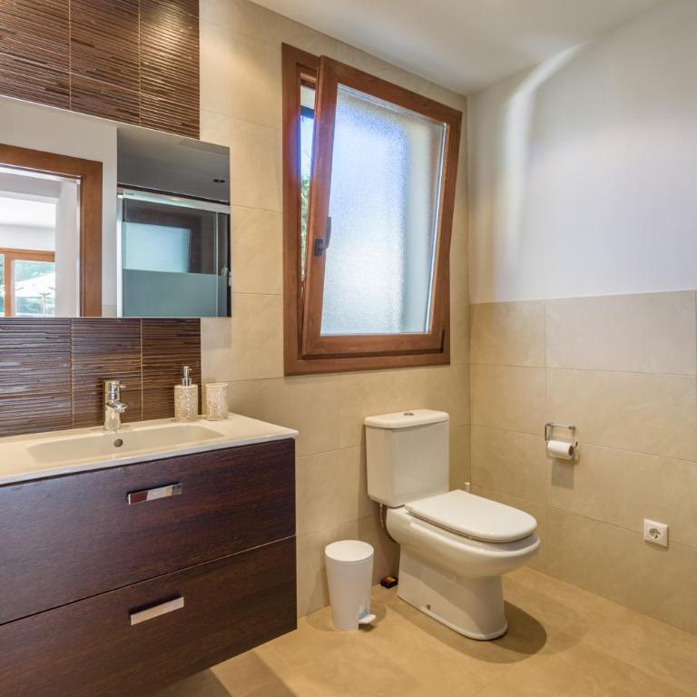 Villa moderna, a solo 2 min a pie de la playa - Villa - 13