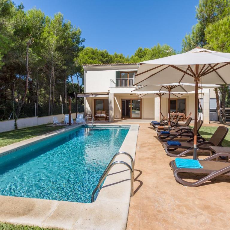 Villa moderna, a solo 2 min a pie de la playa - Villa - 24