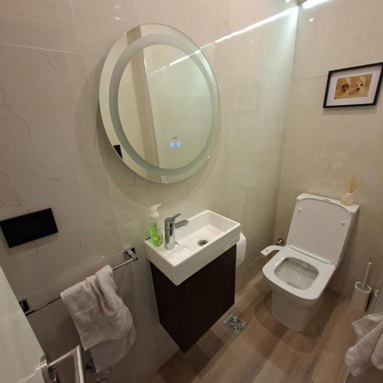 Departamento frente al mar entre Guemes y Olavarria - Two-Bedroom Apartment - 2