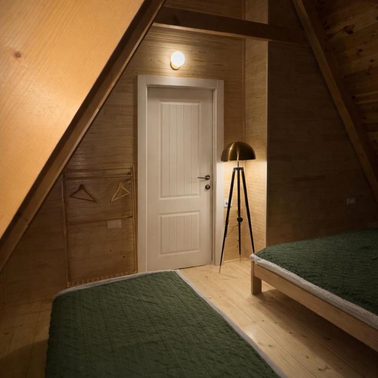 Pine Home Forest - Two-Bedroom Chalet - 2